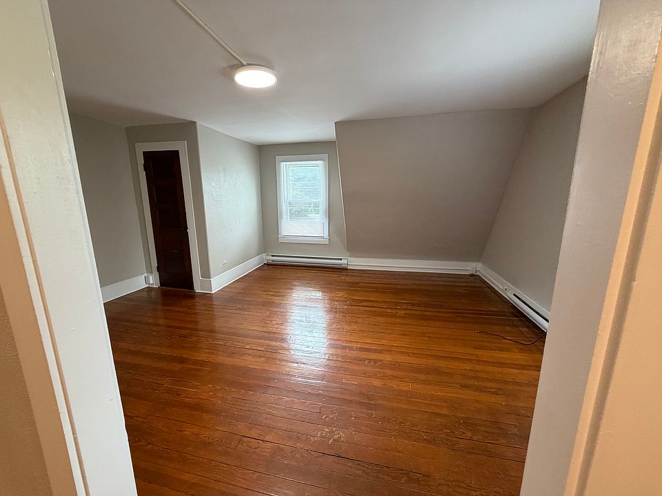1st image of 43 Woodleigh Ave #3