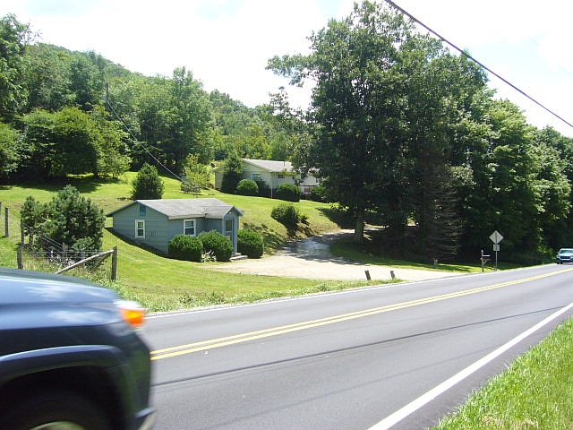 2nd image of 520 Wilson Ridge Rd