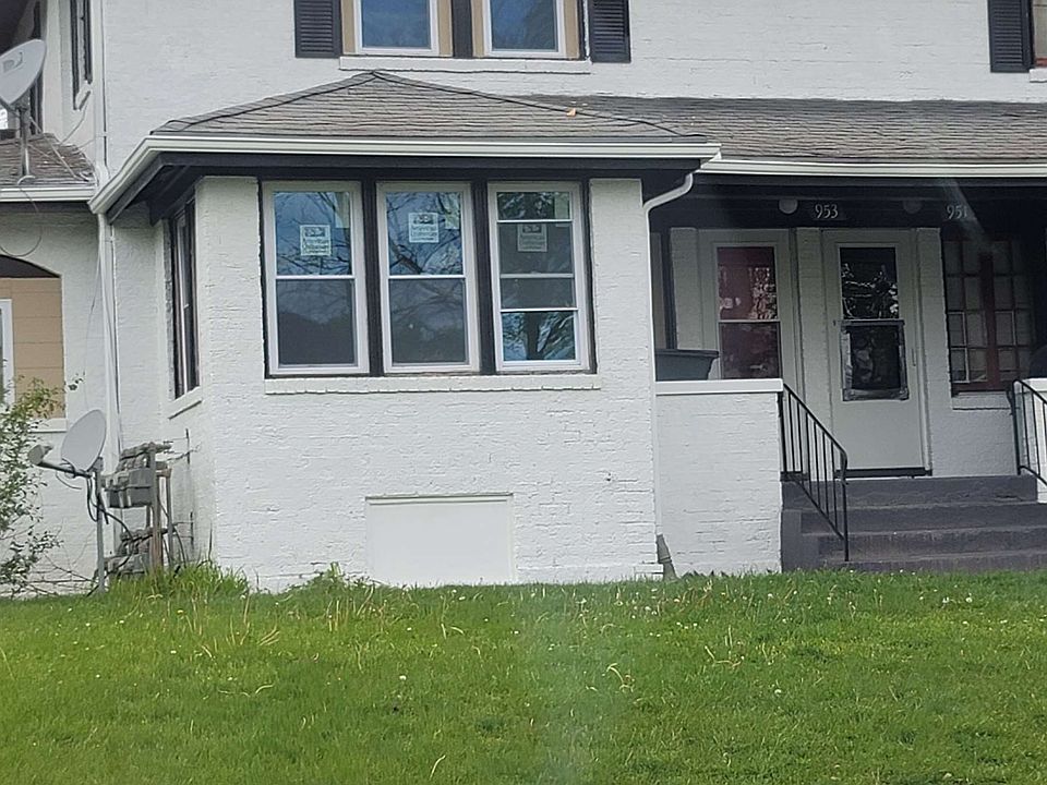 1st image of 953 Five Oaks Ave