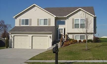 1st image of 3812 NE 91st Ter