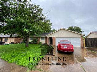 808 Skelly St, Crowley, TX 76036