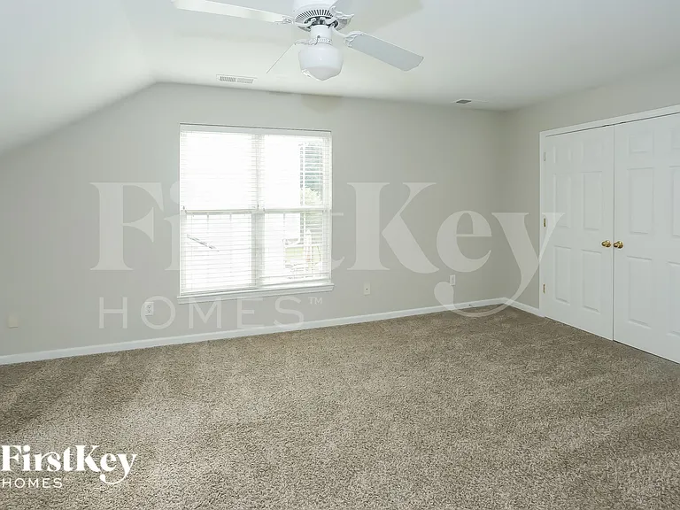 1014 Enderbury Dr — Photo 11