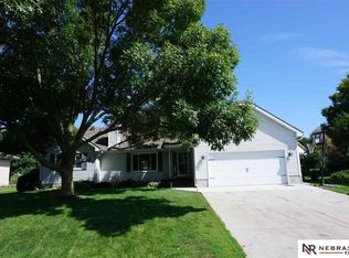 11206 N Lakeshore Dr, Blair, NE 68008