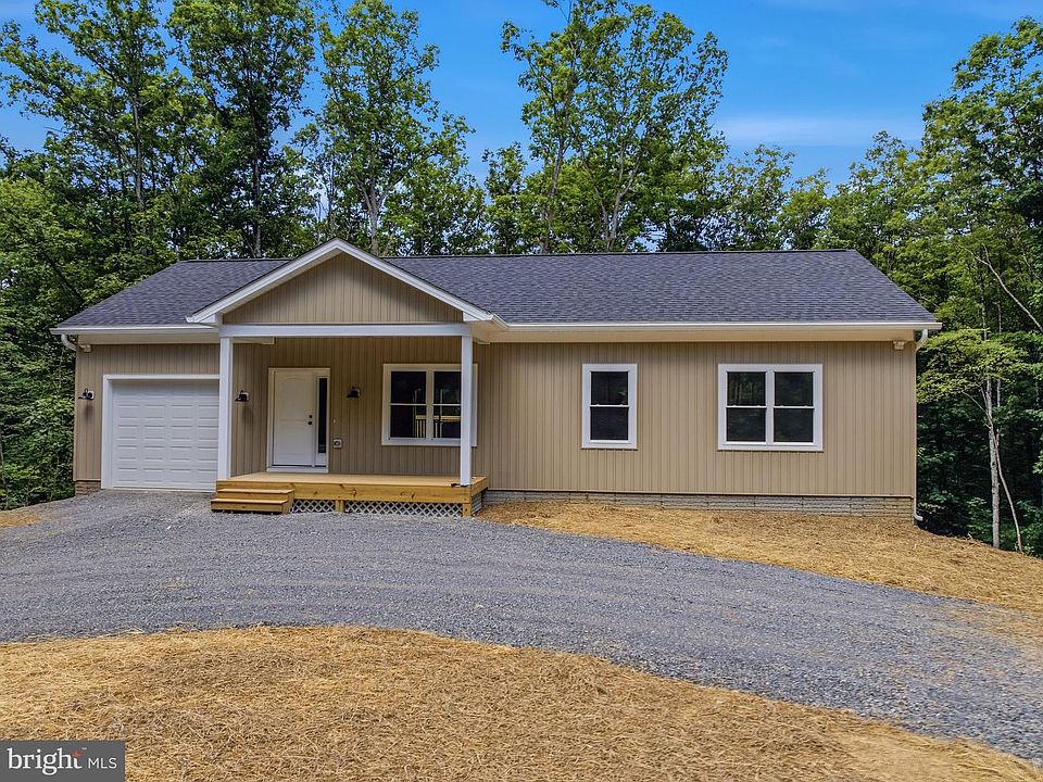 1st image of 523 Oak Hill Rd
