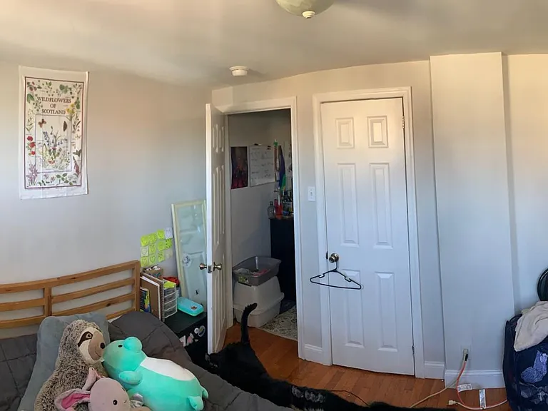 1539 Spring Garden St #3R — Photo 7