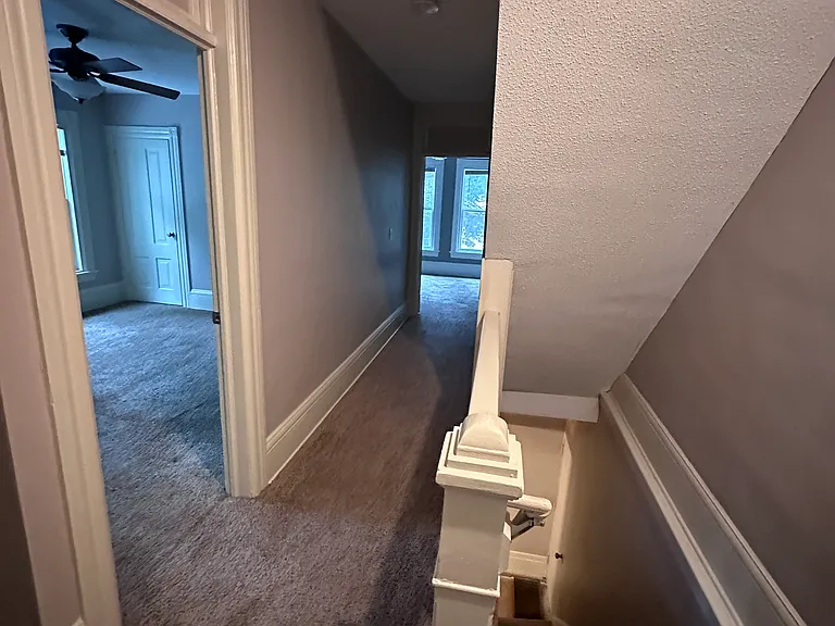 572 Hall Ave — Photo 9
