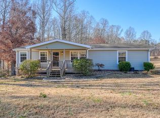 615 Ranch Rd, Laurens, SC 29360