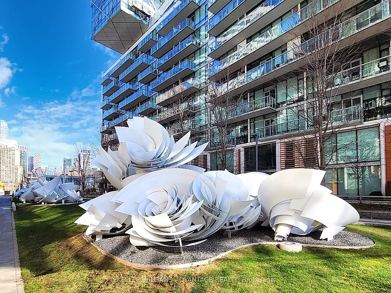 29 Queens Quay E #401 — Photo 38
