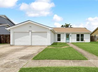 3820 Mercer Ln, Harvey, LA 70058