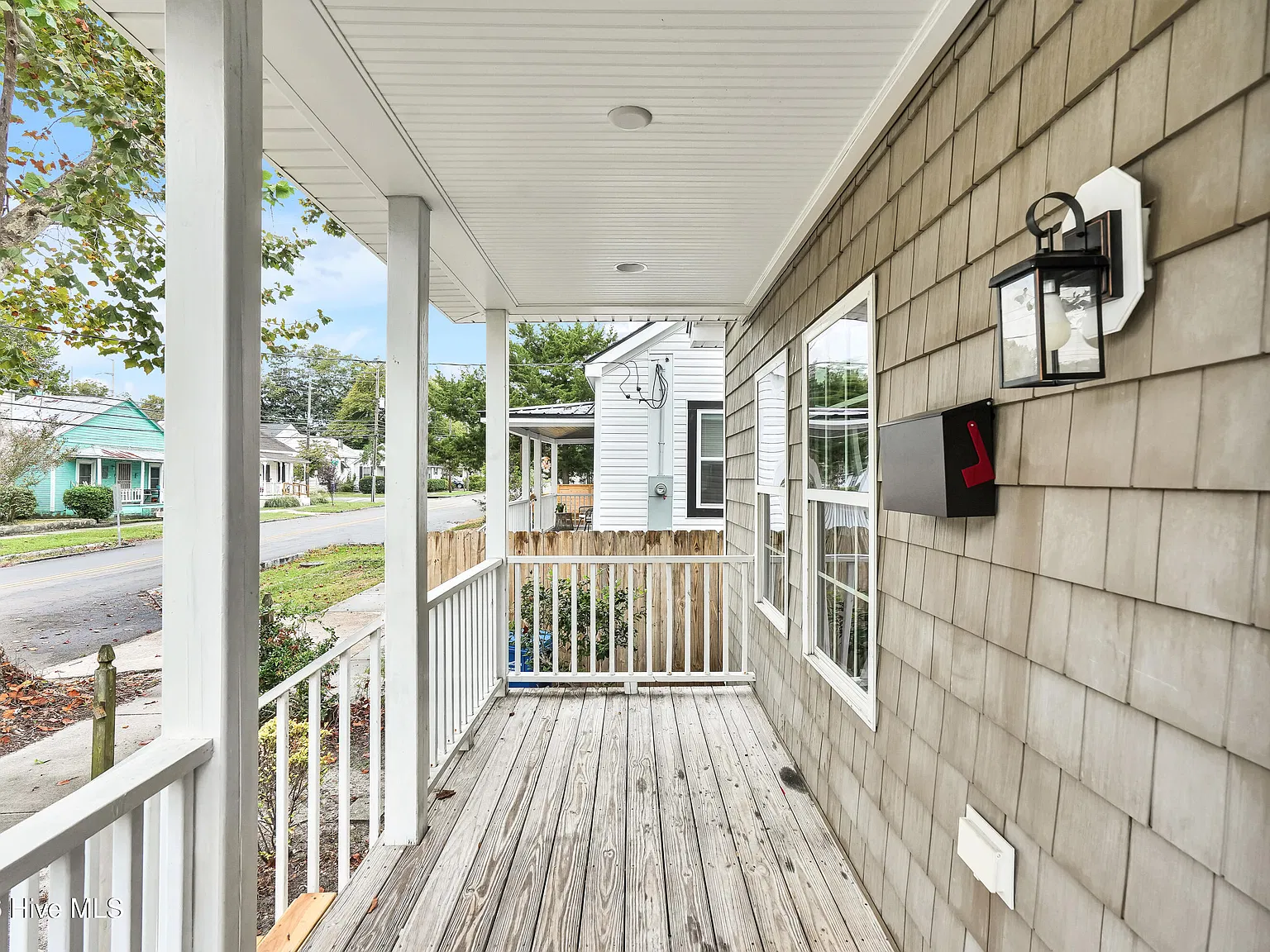 3 bed, 2.0 bath, $1,950 — Photo 2