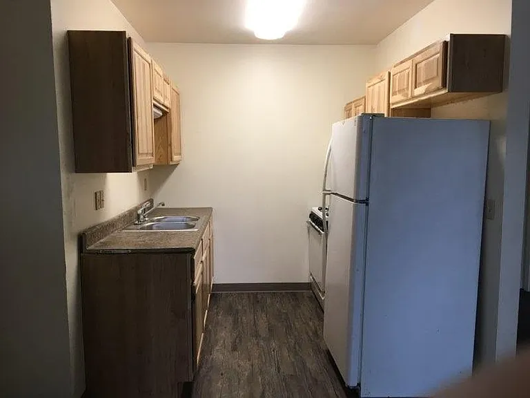 51 E Main St #D — Photo 7