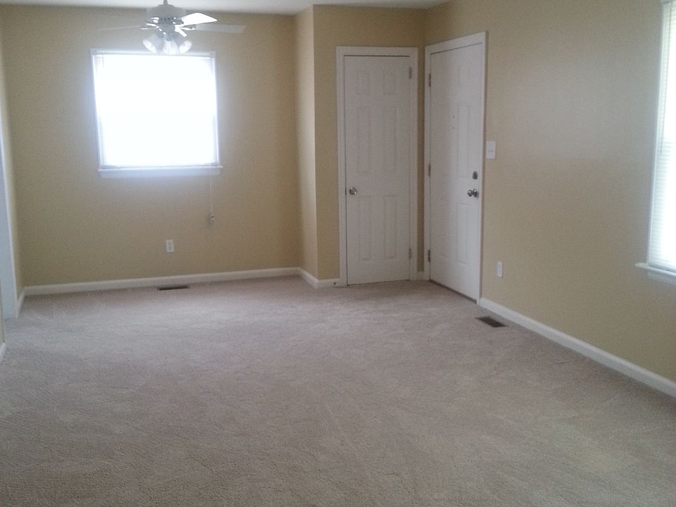 1st image of 12 Aspenwood Dr