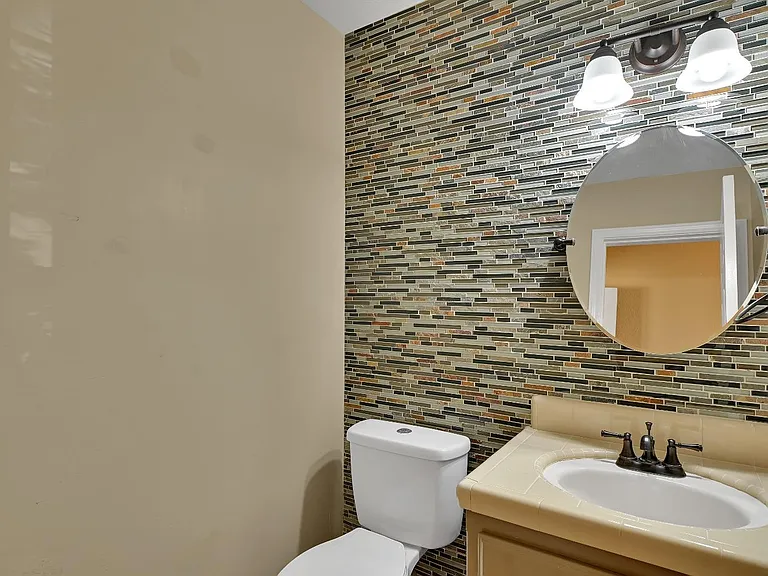 722 Mariner Loop — Photo 12