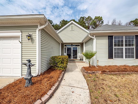 2nd image of 6044 Fieldstone Cir