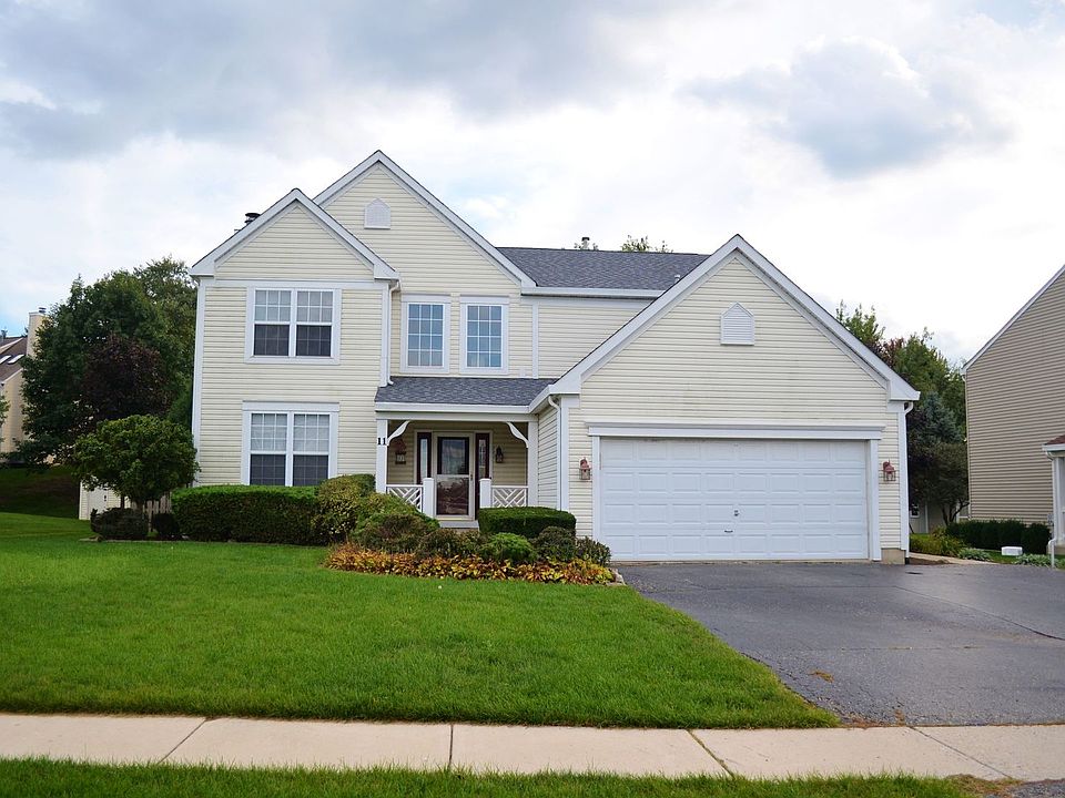 1st image of 11 Winddance Dr