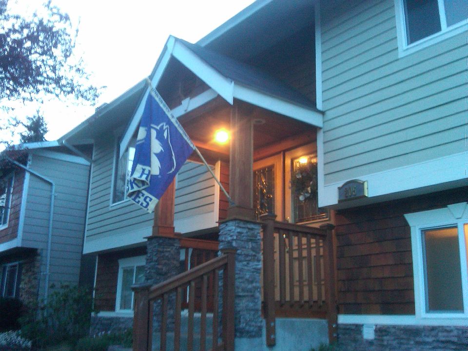 2nd image of 205 225th Pl SW