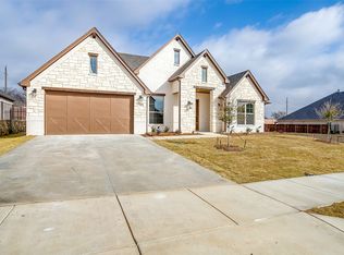 518 Windchase Dr, Haslet, TX 76052