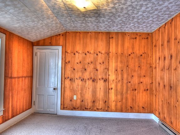 3rd image of 264 S Main St #1