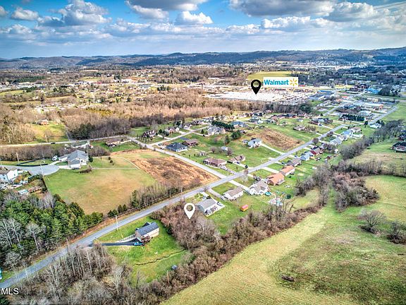 4th image of Mountain Perkins Ln