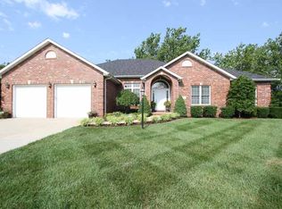 10 Seasons Ridge Ct, Maryville, IL 62062