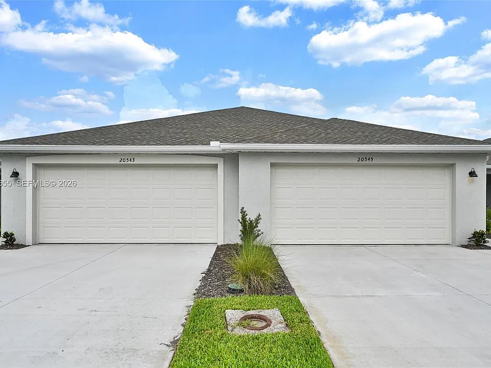 20545 Hazelnut Ct S