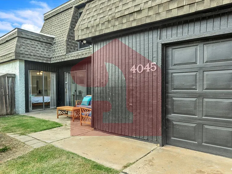 4045 Thunderbird Dr — Photo 18