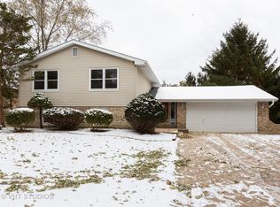 13419 Old Orchard Ln E, Lockport, IL 60441