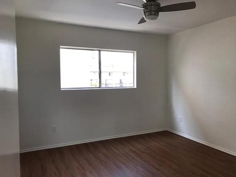 204 Lomita St #14 — Photo 5