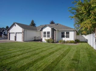 218 SW Meadow Lakes Dr, Prineville, OR 97754