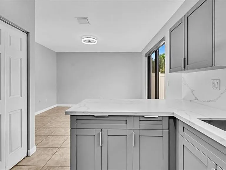 3320 W 90th St #Townhouse 3320 — Photo 30