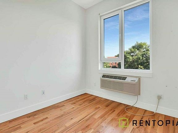 2nd image of 185 Thomas S Boyland St #3I