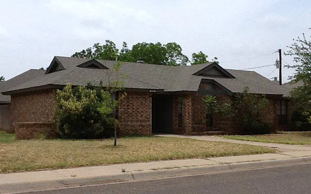 4905 Melville Dr