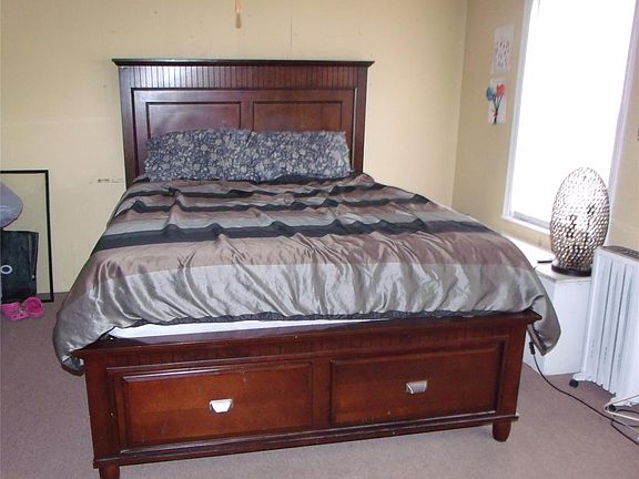 5th image of 145 Bayview Avenue