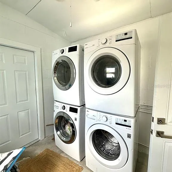 14147 Palm St #2 — Photo 19