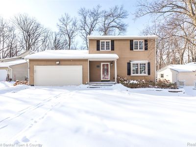 1010 Oak Ridge Cir, Brighton, MI, 48116