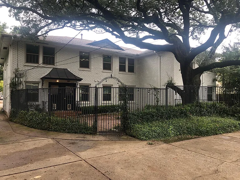 4323 University Blvd — Photo 3