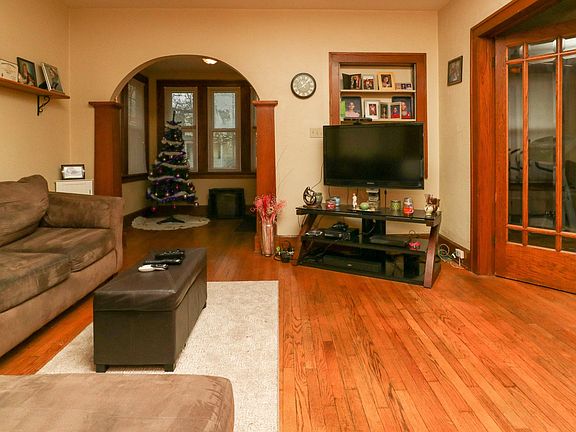 Living Room Opposite View