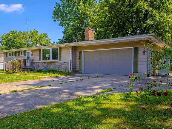3rd image of 1530 County Road 550 E