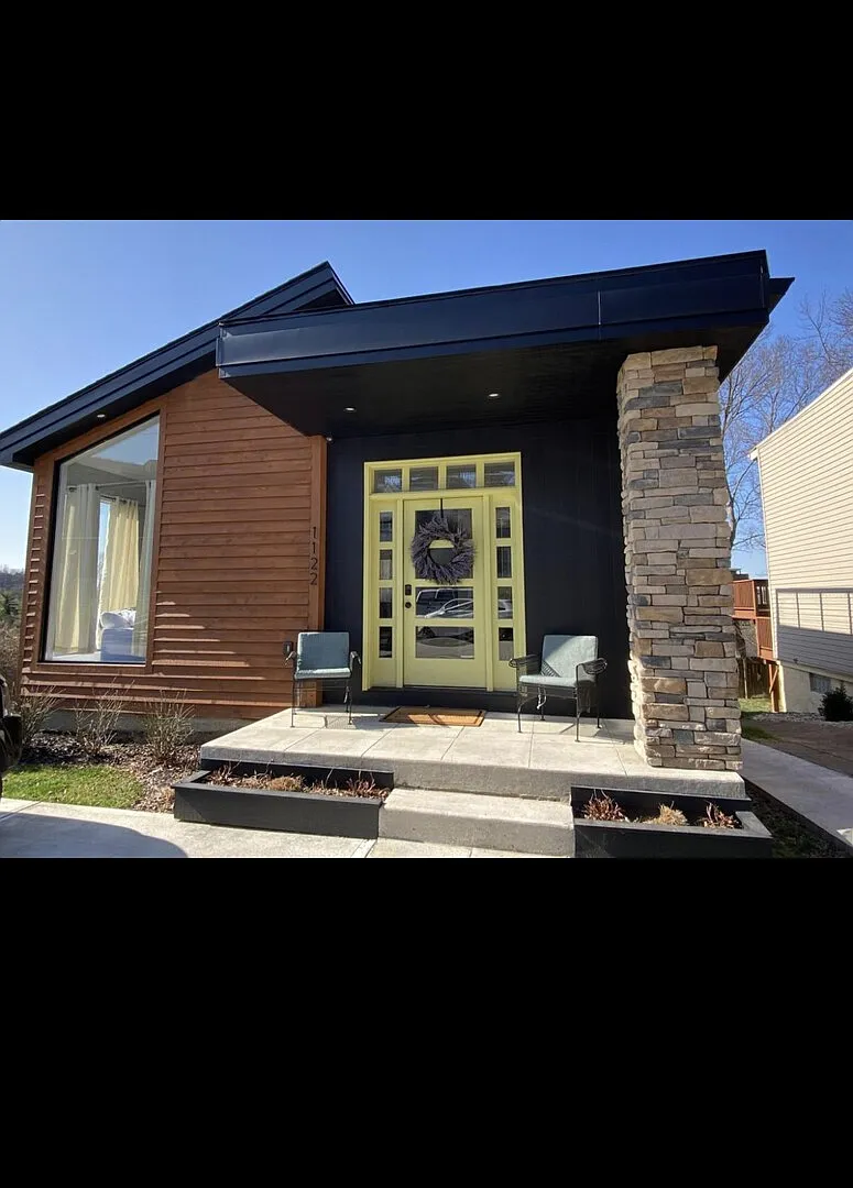 Mini Luxury House — Photo 1