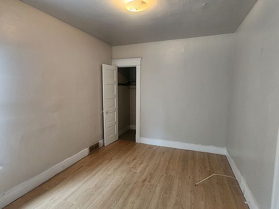 4th image of 71 Duerstein St Unit 1