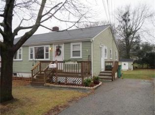 25 Oxford Rd, Norwood, MA 02062