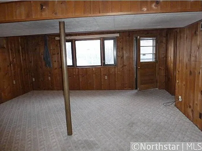 4 bed, 2000 sqft, $1,895 — Photo 4
