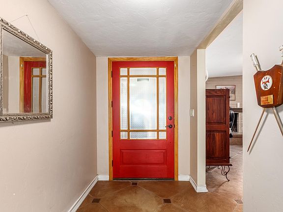 4th image of 8822 E Holmes St