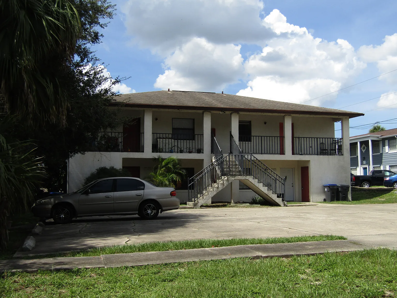2 bed, 1.5 bath, 850 sqft, $1,200 — Photo 2