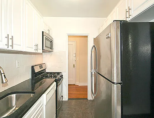 Rented by SW Queens Mezzanine | media 16