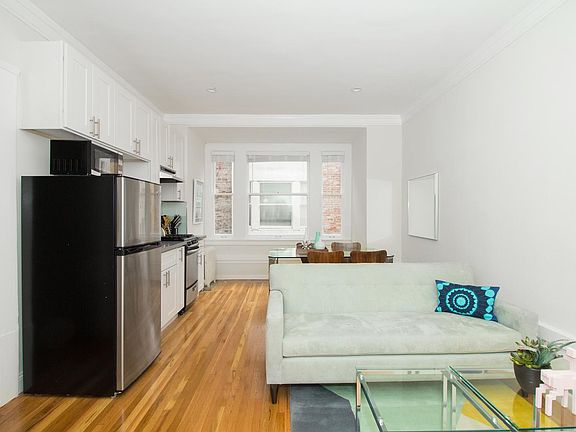 2nd image of 755 Bush St #302