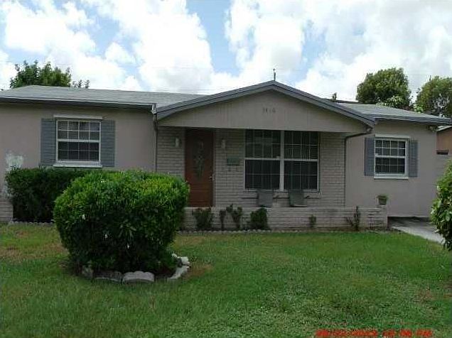 2nd image of 3410 NW 41st St