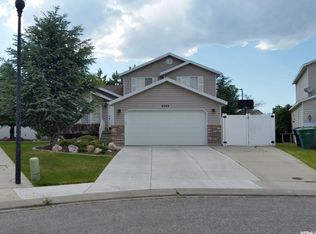 5588 W Lopalena Cir, West Jordan, UT 84081