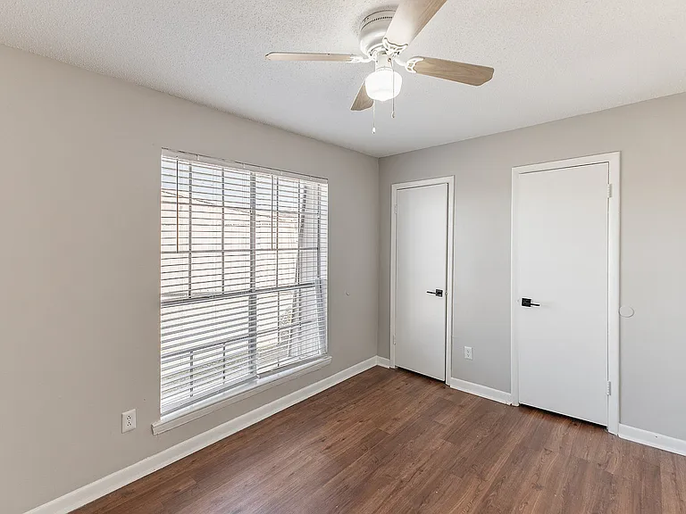 1321 Towerview Street-08