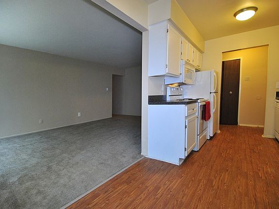 4th image of 25830 Village Green Blvd APT 204